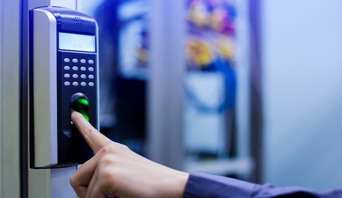 Finger scanning on a biometric fingerprint access reader