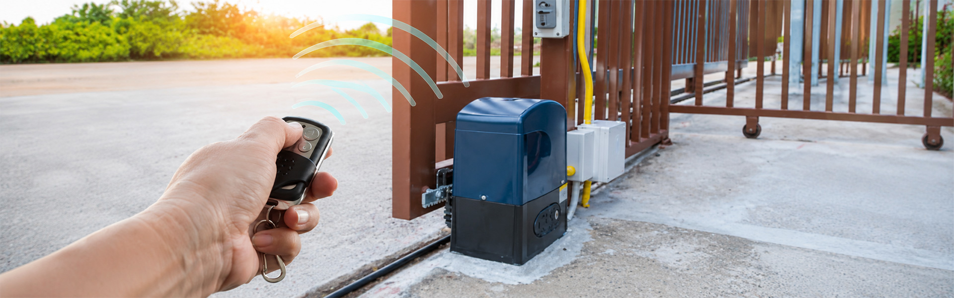 Remote control opening automatic sliding gate