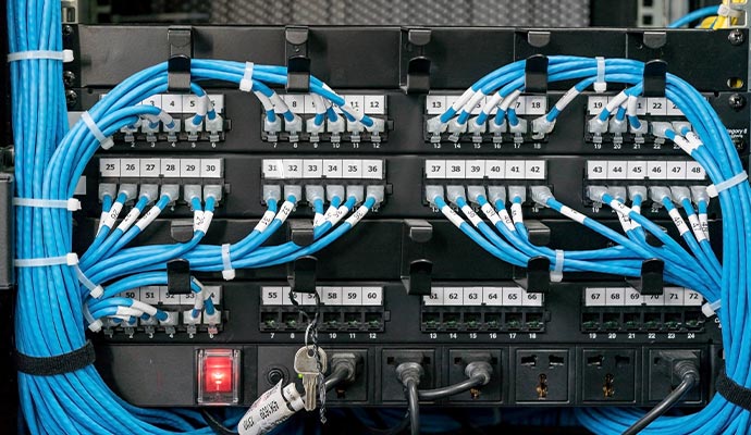 Structured cabling installation and organized network patch panel